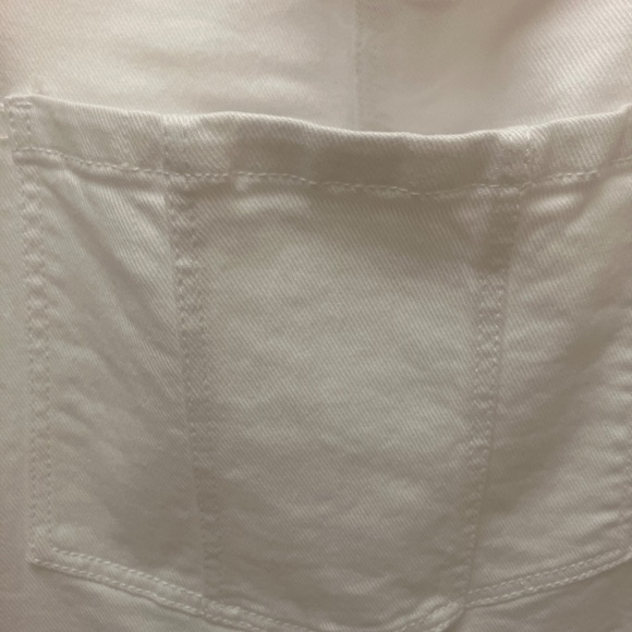Woman’s White Jean Shorts Overall XL(15-17) - Picture 8 of 9